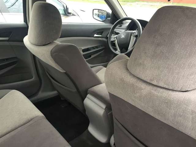 2009 Honda Accord LX-P 4dr Sedan 5A